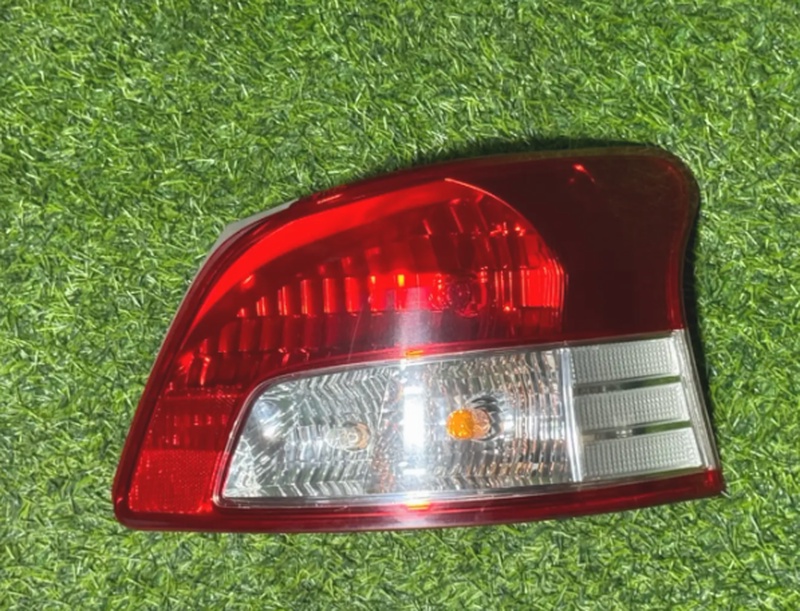 Заднее фара от Toyota Belta, Yaris 2006-2012